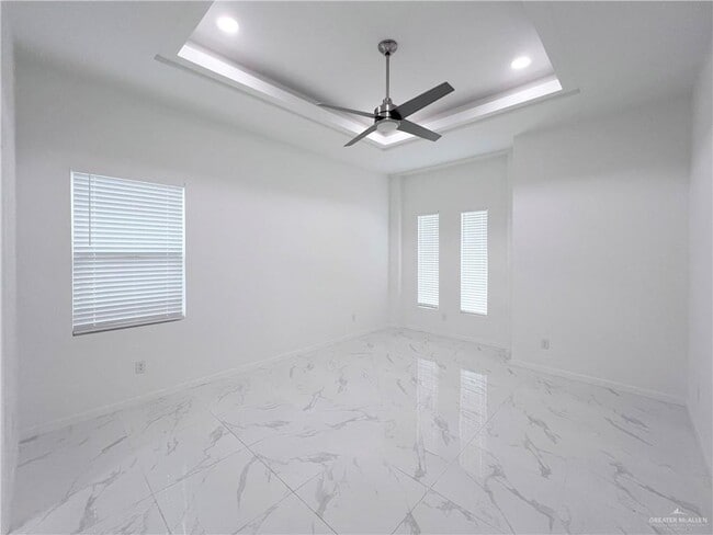 Building Photo - 29 E Kennedy Ave