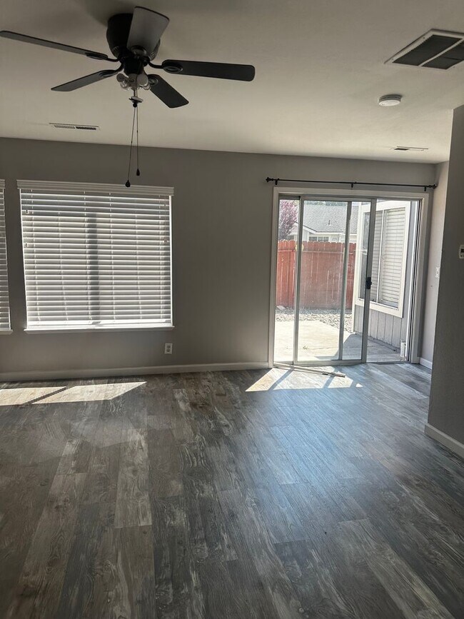 Building Photo - 4517 Park Rose Cir