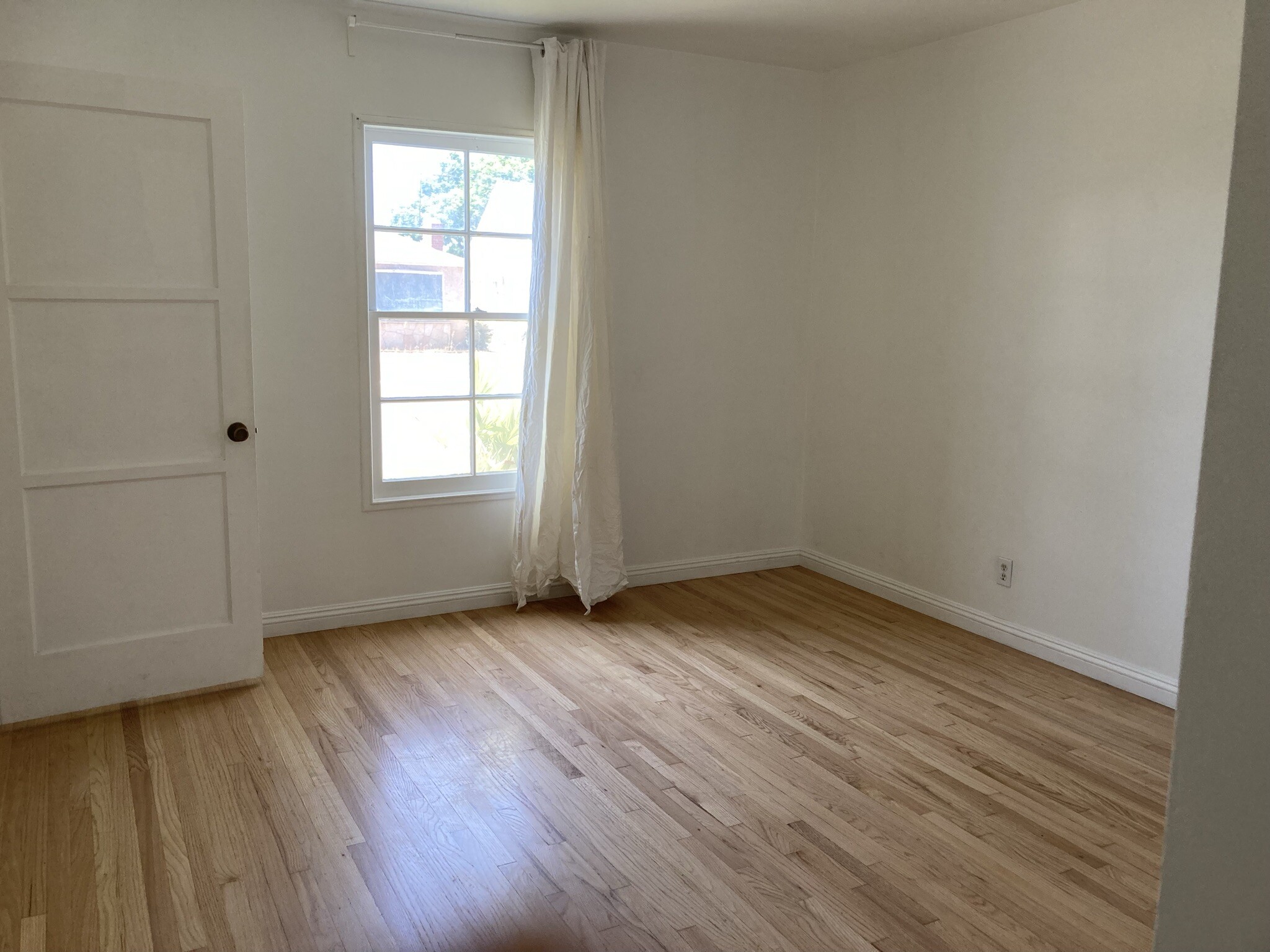 Front Bedroom - 3920 Virginia Rd