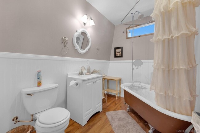 Building Photo - 920 Chapin Dr