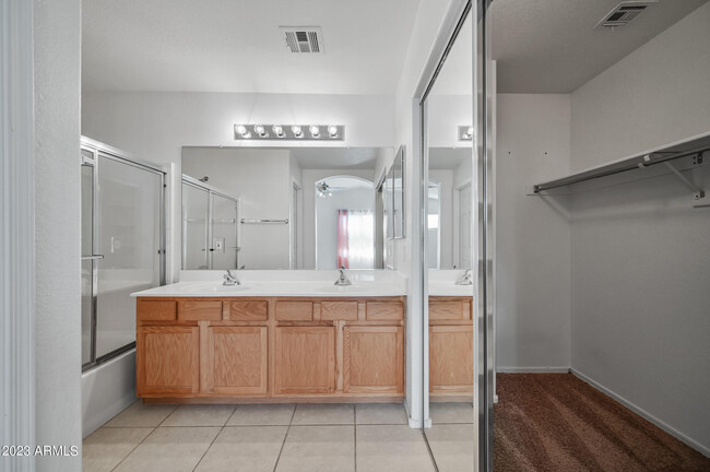 Building Photo - 14314 W Cora Ln