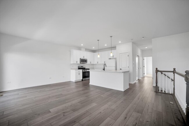 Building Photo - NEW CONSTRUCTION 3BED, 3BATH TOWNHOUSE IN ...
