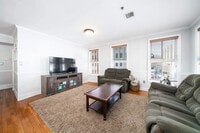 Building Photo - 501 9th St