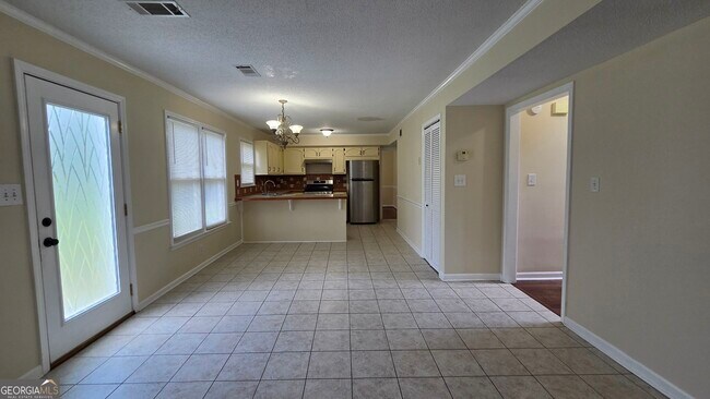 Building Photo - 31 Springfield Ct