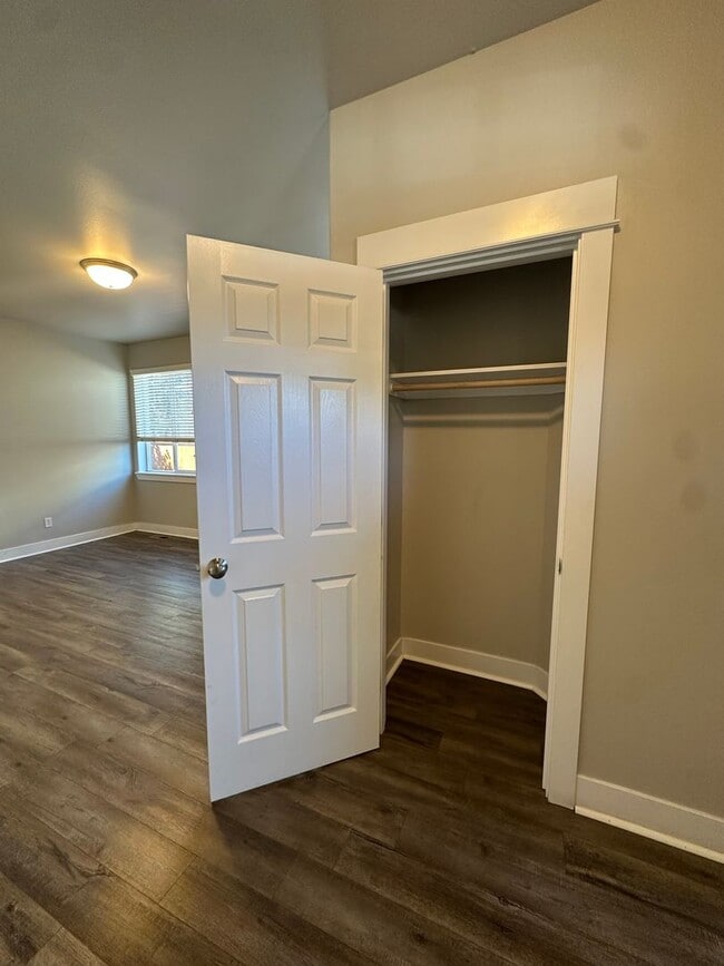 Building Photo - Beautiful home in SE Bend near Jewell Elementary!