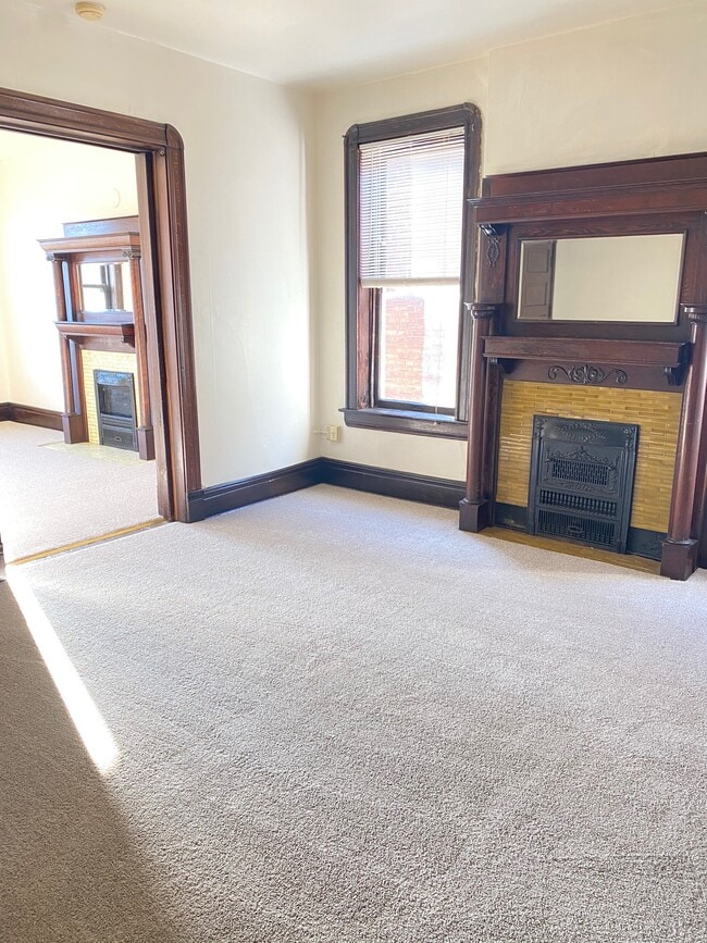 Building Photo - 551 Bates St