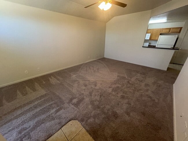 Building Photo - 2100 Schorn Dr