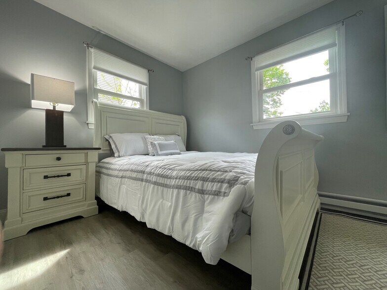 Building Photo - 33 Everard St