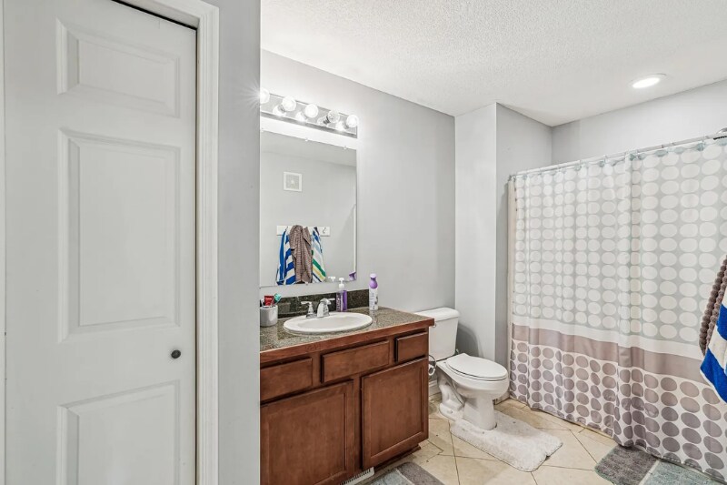 Building Photo - 21113 Clydesdale Curve N