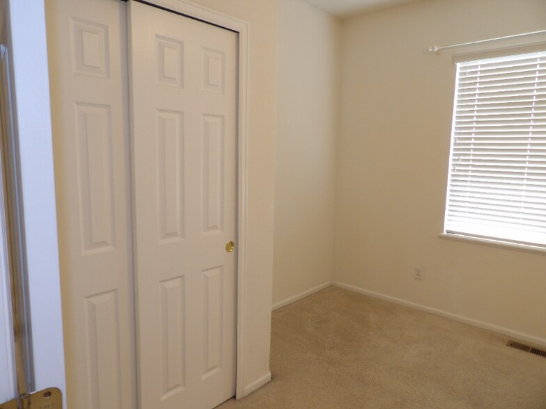 Building Photo - 4919 Turning Leaf Way