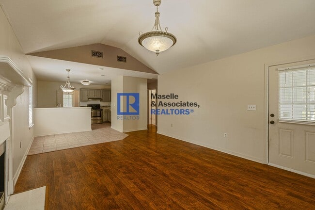 Building Photo - 2 Bed/1 Bath in Barnett Bend in Brandon