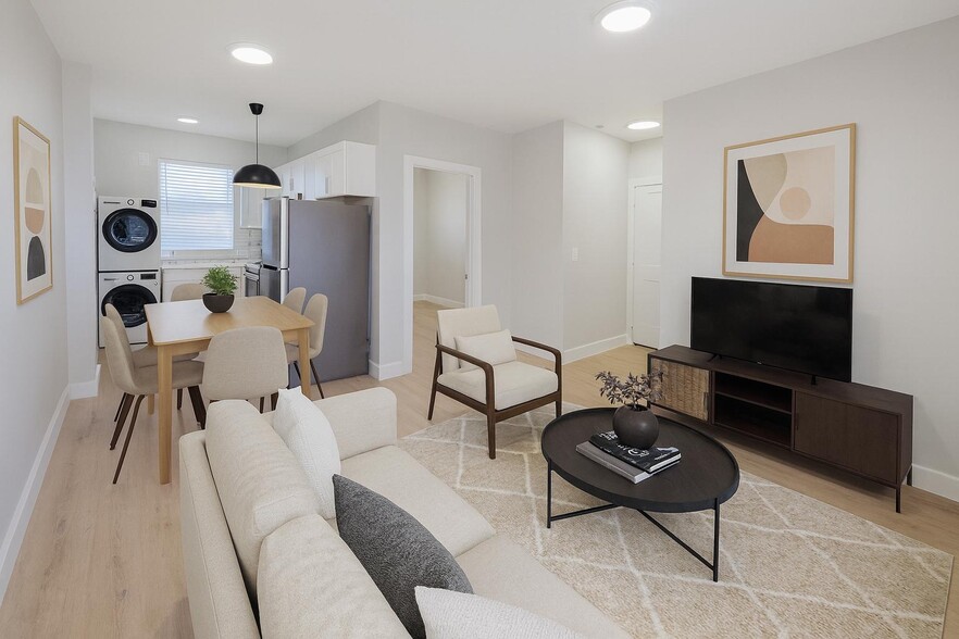 Building Photo - 1315 NE Miami Ct