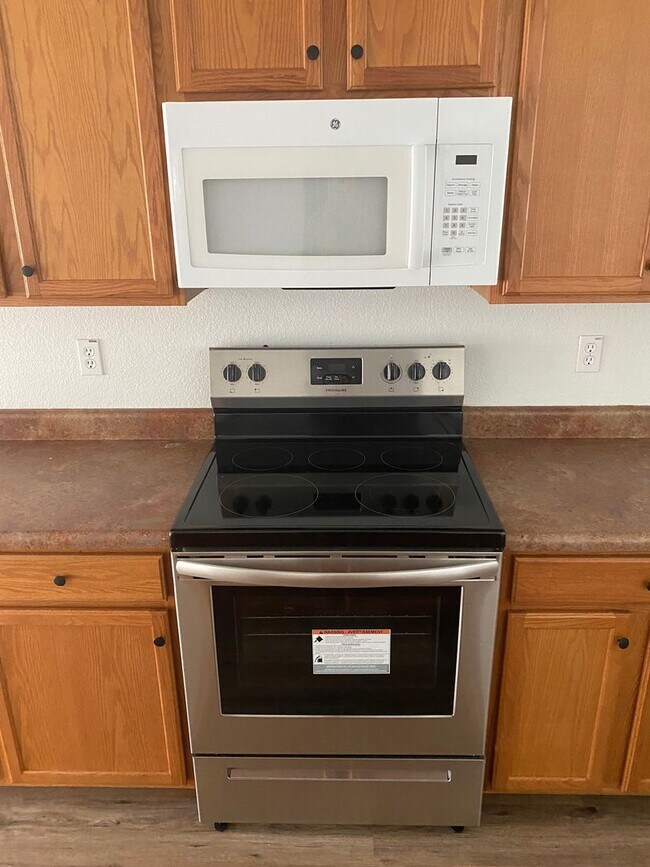 Building Photo - Single level home in Gilbert