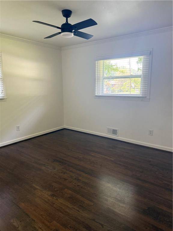 Building Photo - 2404 Elmwood Cir SE