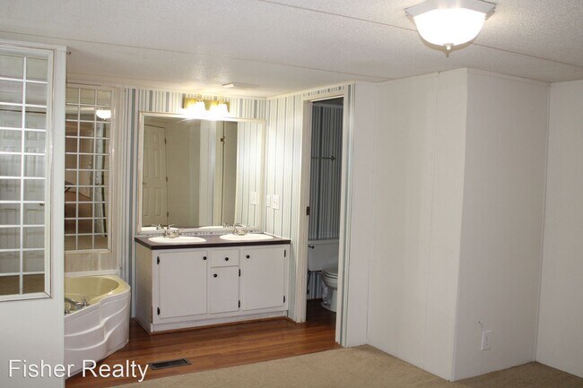 Building Photo - 3 br, 2 bath House - 101 River Bluff Road