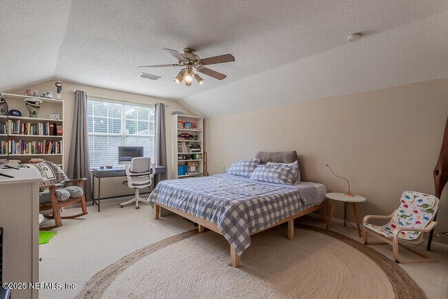 Building Photo - 8543 Glenbury Ct N