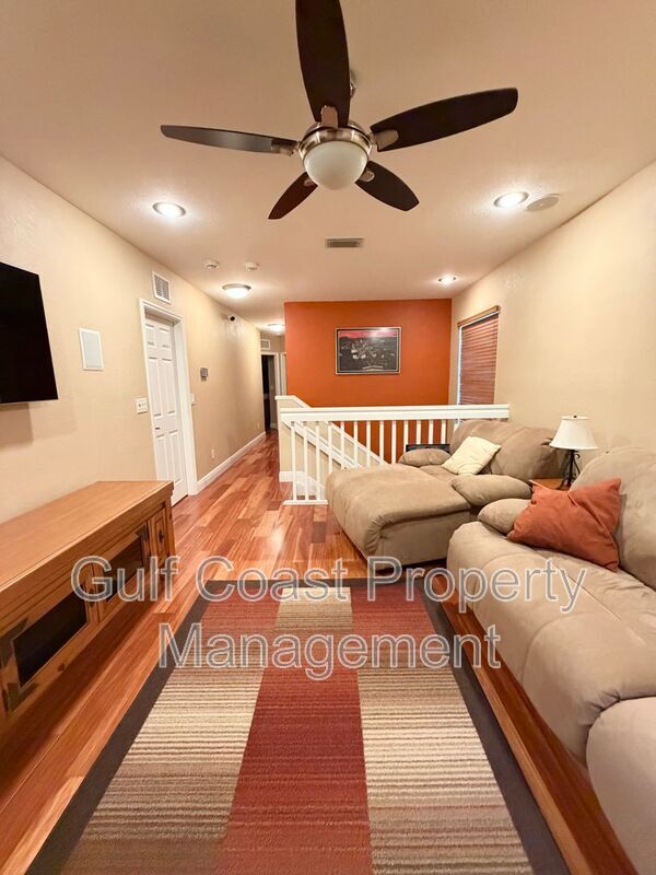 Building Photo - 17560 Brickstone Loop
