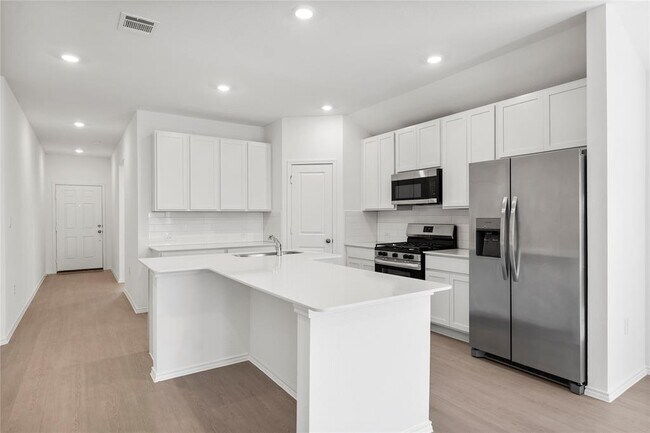 Building Photo - 117 Imola St