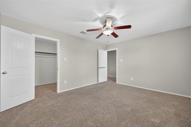 Building Photo - 154 Meadow Grove Dr
