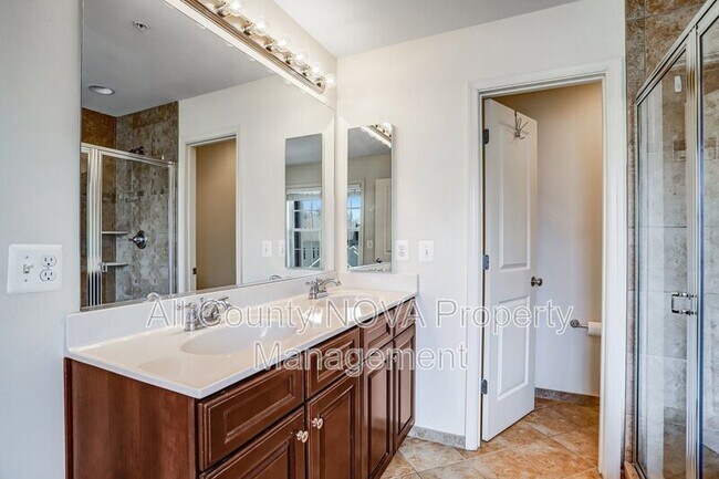 Building Photo - 1609 Poplar Run Dr