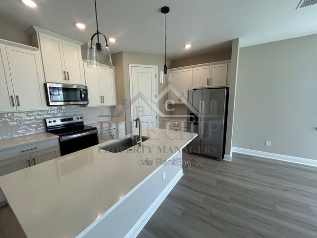 Building Photo - 1008 British Cir