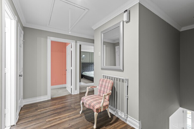 Building Photo - 36 Carriage House Dr