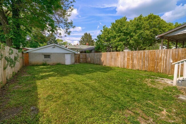 Building Photo - 1482 Hildreth Ave