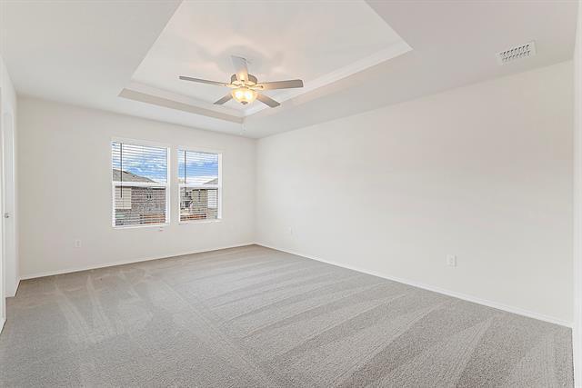 Building Photo - 345 Huntley St