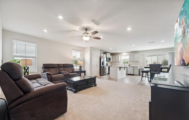 Building Photo - 8792 Kenridge Ln