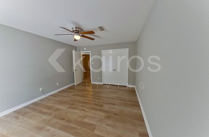 Building Photo - 2785 Clearbrook St