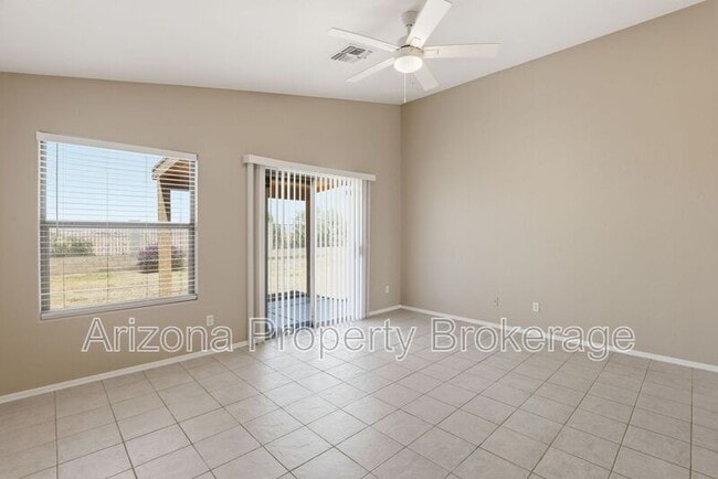 Building Photo - 8118 N 112th Ave