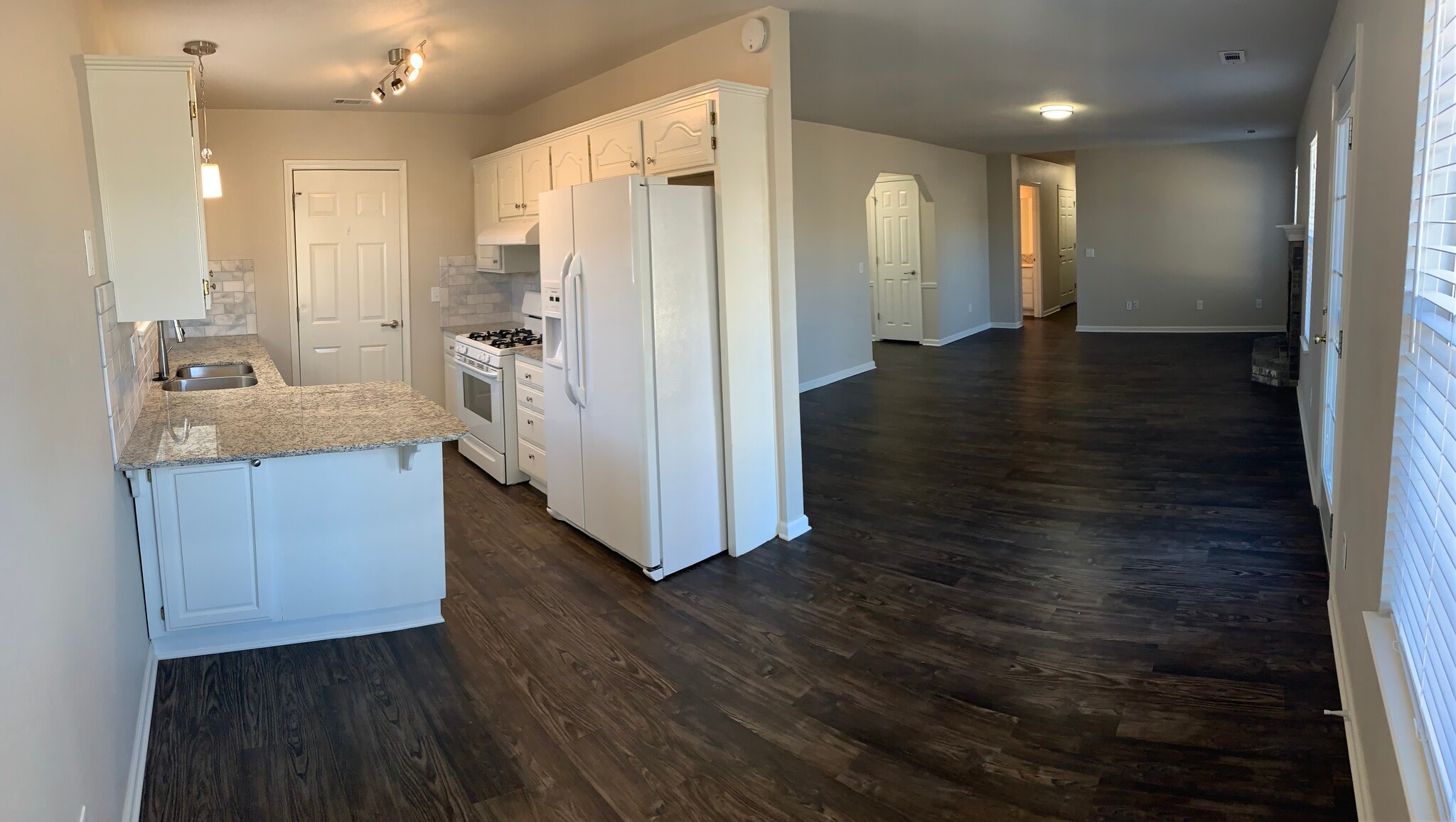 Building Photo - 1203 SE 22nd St