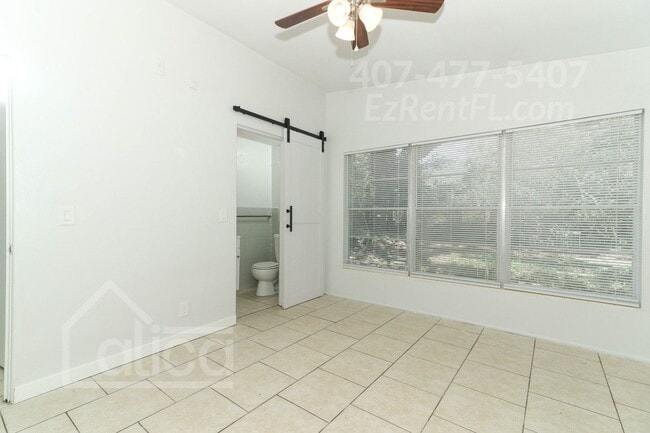 Building Photo - Charming 3/2 with Carport in Sanford