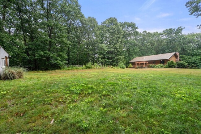 Building Photo - 56 Parmenter Ln