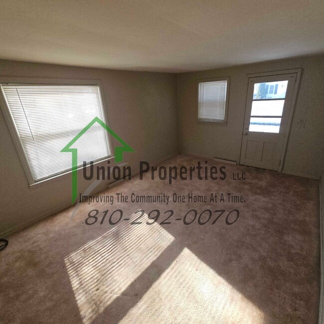 Building Photo - 2612 16th Ave