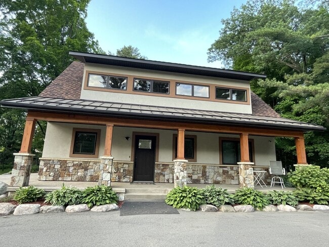 Primary Photo - 1 Bedroom plus spacious loft on Gull Lake!...