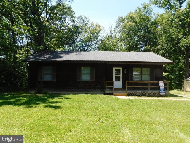 Building Photo - 100 Pinto Trail