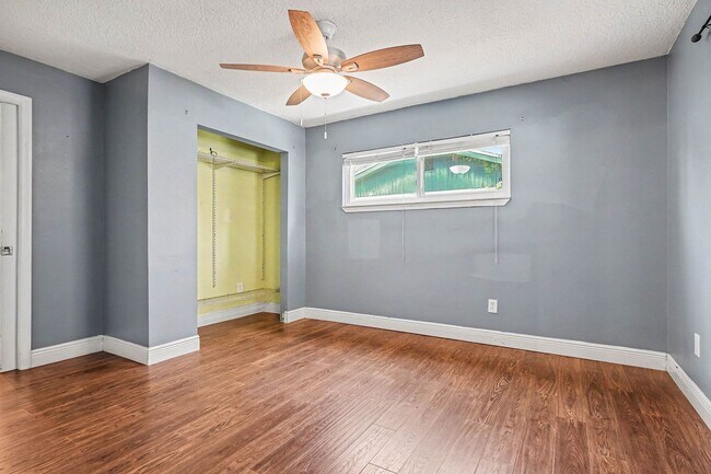Building Photo - 512 Dijon Dr