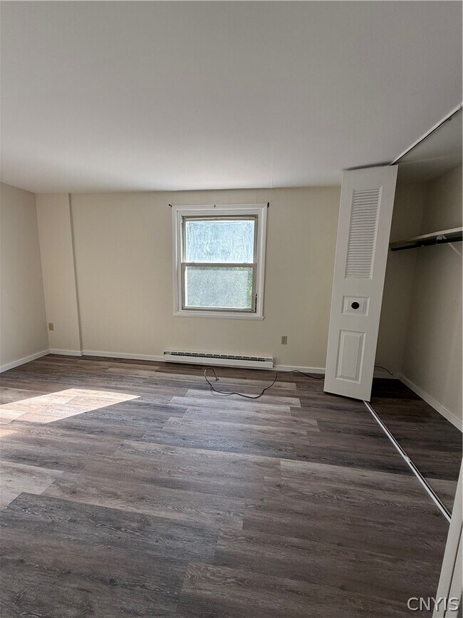 Building Photo - 5448 Tourmaline Dr