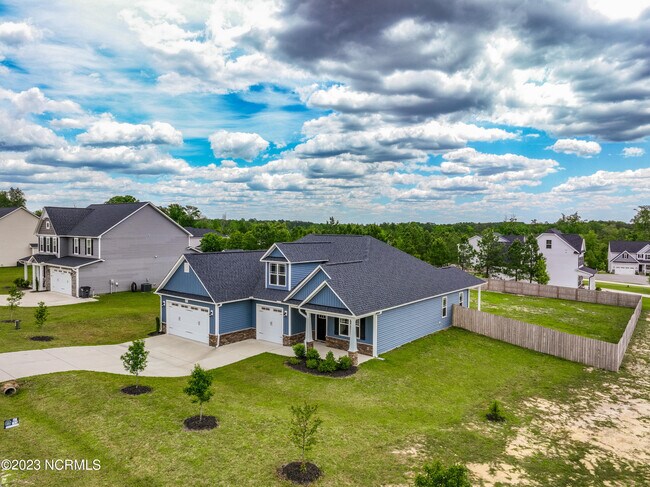 Building Photo - 176 Enfield Dr