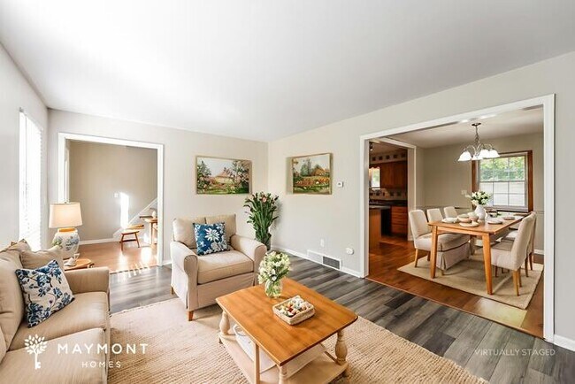 Building Photo - Bright 4-Bed Retreat