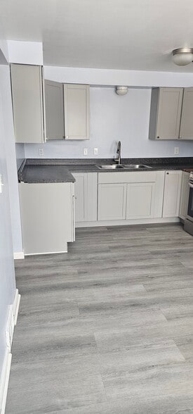 Building Photo - 312 S Main St