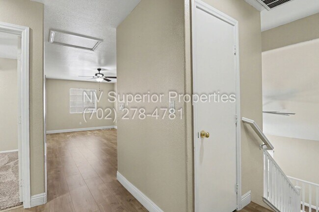 Building Photo - NW!! 4 bedrooms!! Bed & Bath DownStairs!!! RV Parking!!! Synthetic Grass Front yard!! Real Grass ...