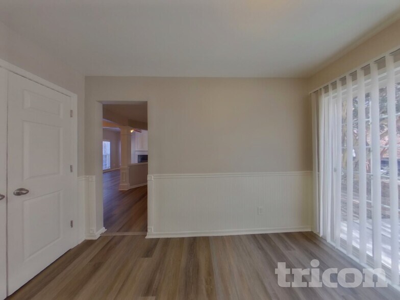 Building Photo - 7427 Balancing Rock Ct