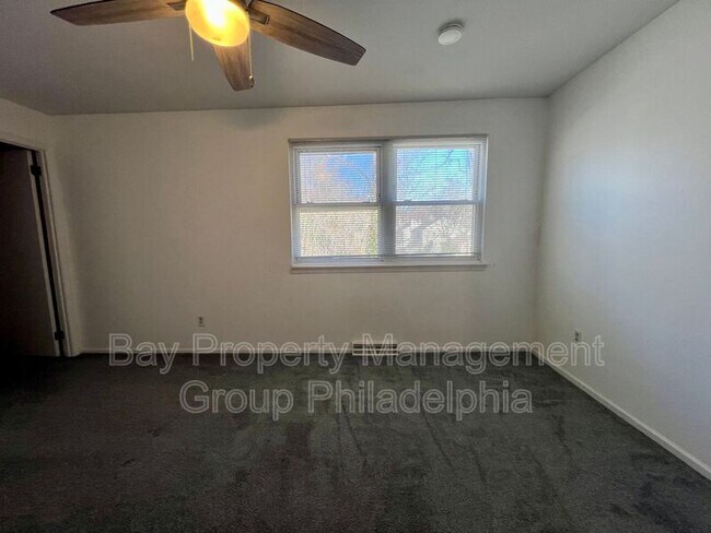 Building Photo - 1313 Delmont Ave