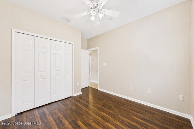Building Photo - 551 Loxley Ct