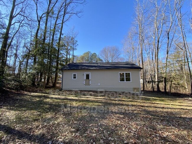Building Photo - 170 Forest Grove Rd