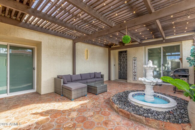 Building Photo - 2529 N Miller Rd