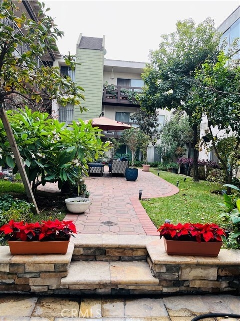 Building Photo - 525 S Ardmore Ave