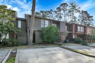 Building Photo - 3242 Poe Dr